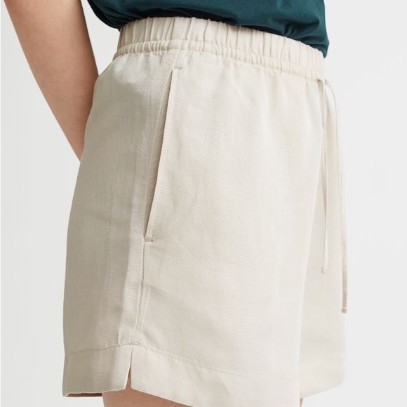 H&M linen blend shorts, SMALL - Picture 3 of 6